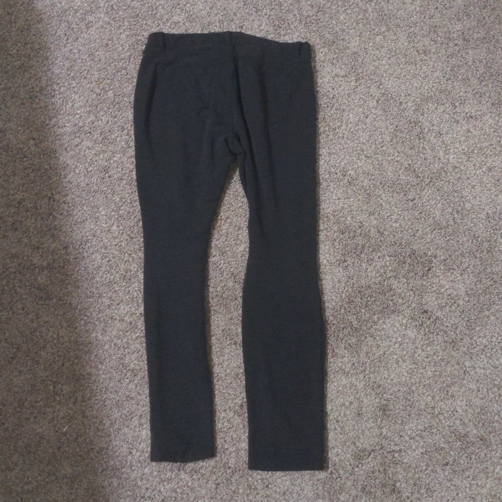 Jegging style ponte knit pant